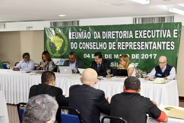 Presidente da Fesmepar participa de Reunião da Diretoria e do Conselho de Representantes da CSPB