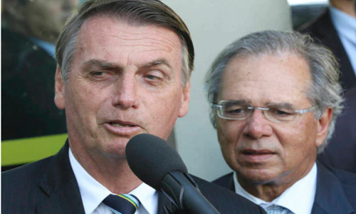 Bolsonaro quer congelar aposentadorias e pensões para inflar Renda Brasil