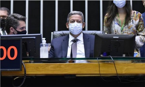 Câmara aprova ‘PEC do Calote’ em primeiro turno com Auxílio Brasil permanente