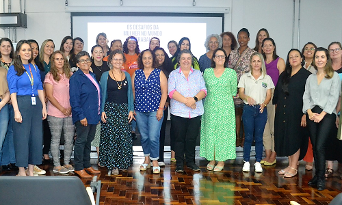 Diretora de Finanças da Fesmepar participa do seminário “Os Desafios da Mulher no Mundo do Trabalho”, realizado pela Superintendência Regional do Trabalho no Paraná