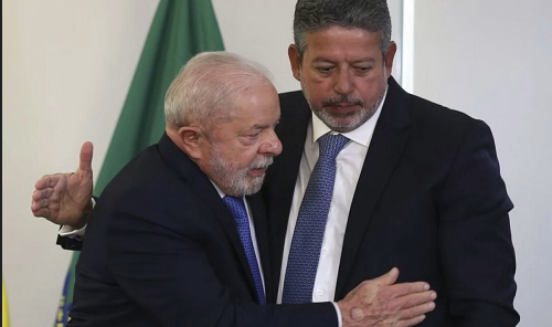 Parlamentares reagem ao governo Lula e lançam manifesto pela reforma administrativa