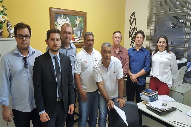 Fesmepar,  Sindserv Figueira  e Promotoria de Justiça do MP fazem reunião  de negociação com a prefeitura